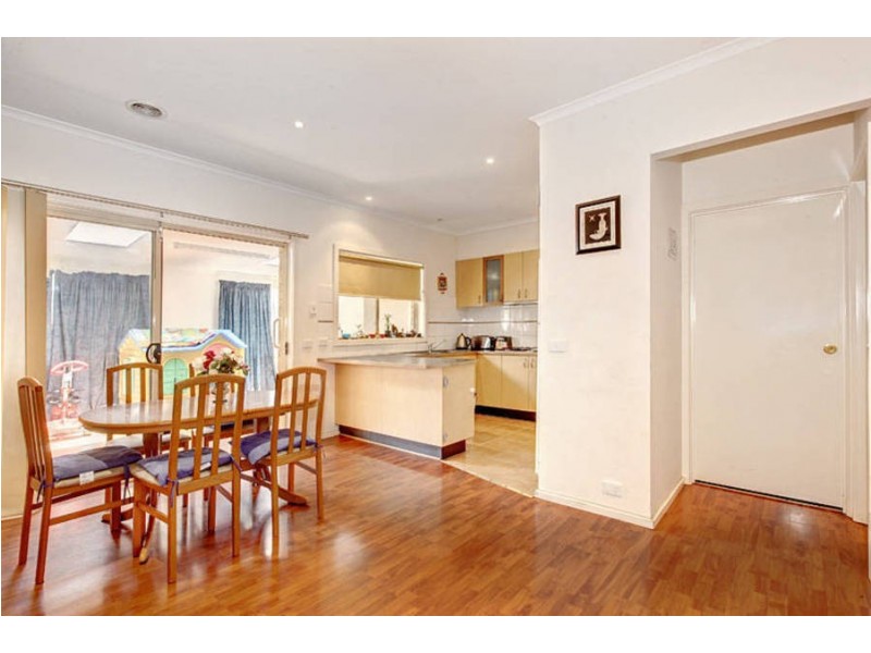 7 Amberlea Circuit, Taylors Hill VIC 3037