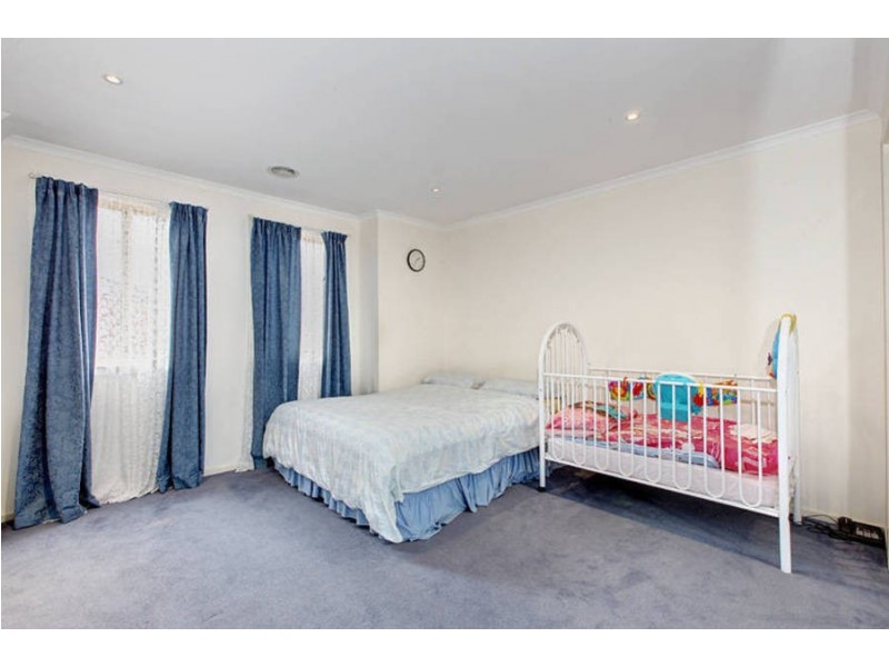 7 Amberlea Circuit, Taylors Hill VIC 3037