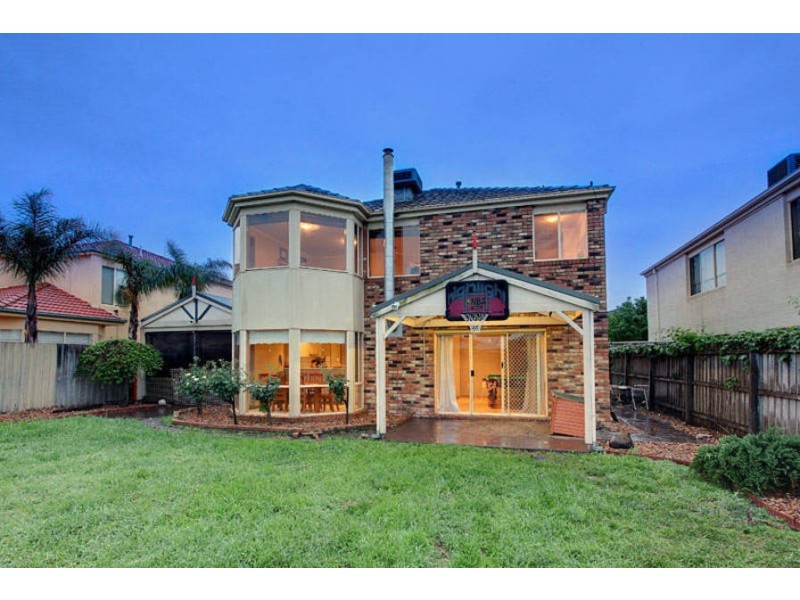 22 Torro Walk, Sydenham VIC 3037