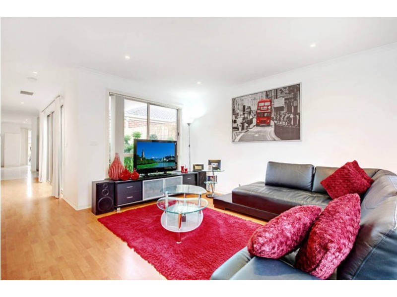 1/53 Jade Way, Hillside VIC 3037