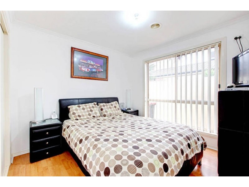 1/53 Jade Way, Hillside VIC 3037