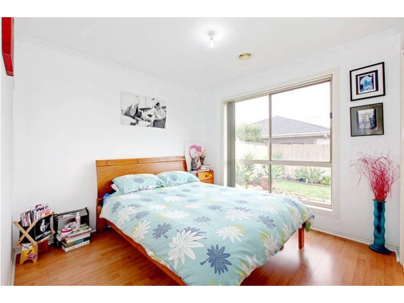 1/53 Jade Way, Hillside VIC 3037