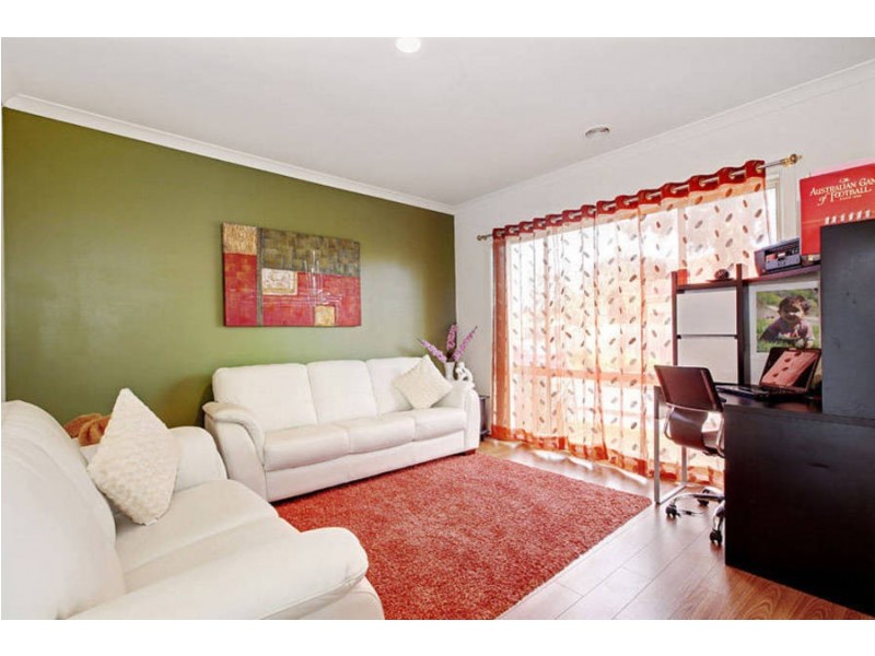 13 Sarkis Mews, Hillside VIC 3037