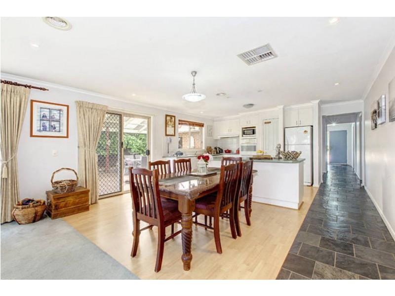 48 Panorama Drive, Hillside VIC 3037