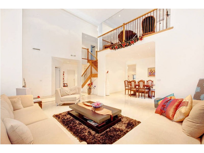 7 Silvan Walk, Taylors Hill VIC 3037