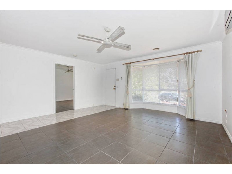 27 Marlock Way, Delahey VIC 3037