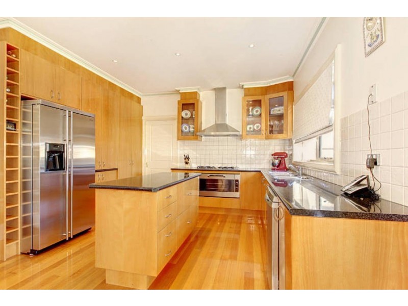 5 Silverdene Avenue, Sydenham VIC 3037