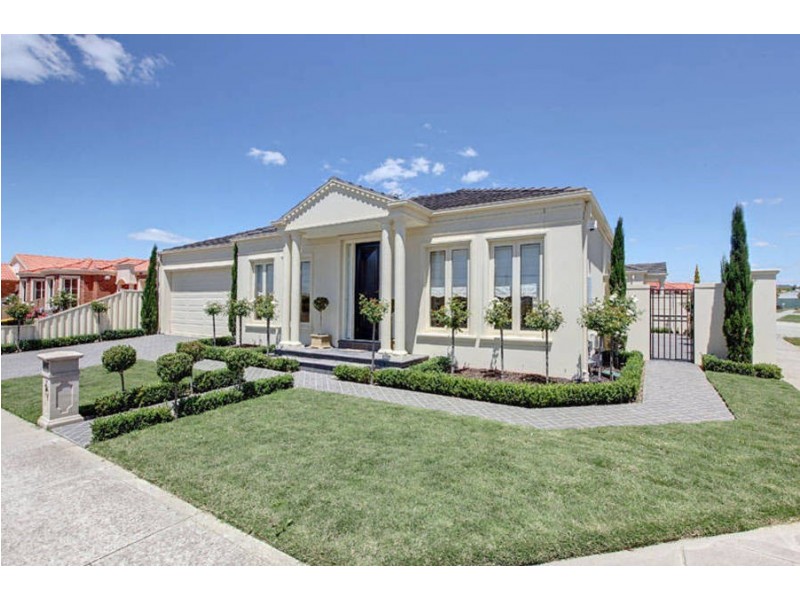 5 Silverdene Avenue, Sydenham VIC 3037