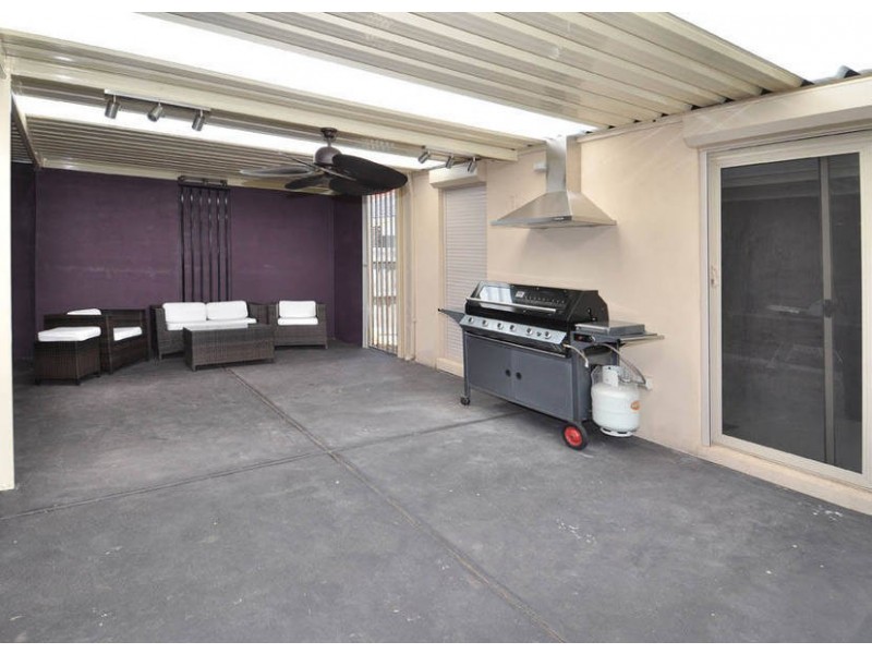 63 Jacaranda Drive, Taylors Hill VIC 3037