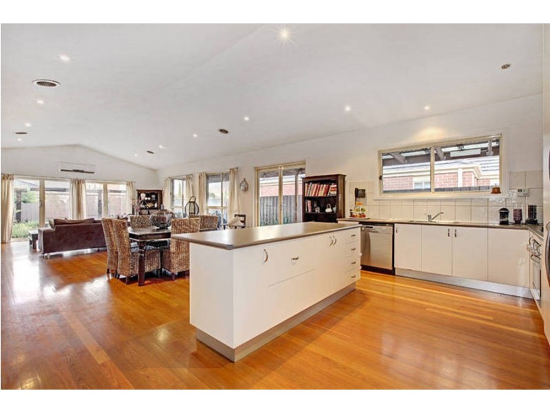 1/5 Padula Court, Hillside VIC 3037