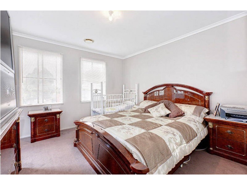 74 Dundee Way, Sydenham VIC 3037