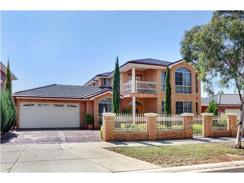 11 Keiwa Place, Taylors Hill VIC 3037