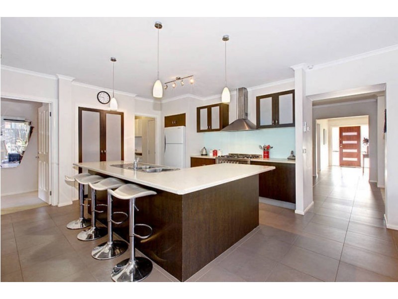 45 Melfin Drive, Hillside VIC 3037