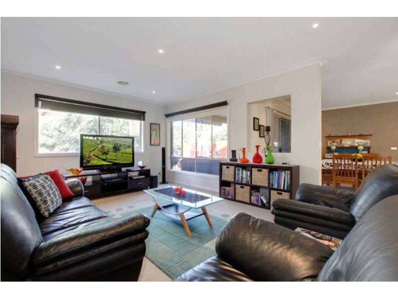 45 Melfin Drive, Hillside VIC 3037