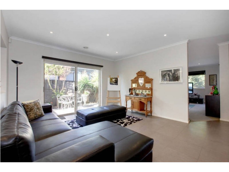 45 Melfin Drive, Hillside VIC 3037