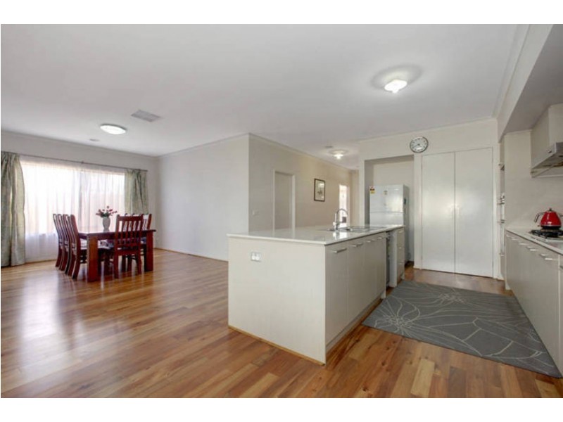 14 Morton Boulevard, Taylors Hill VIC 3037