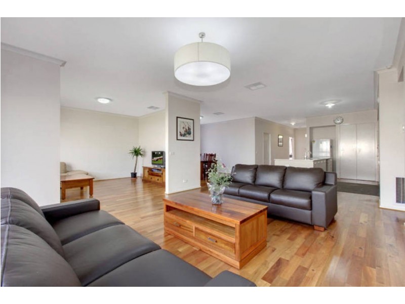 14 Morton Boulevard, Taylors Hill VIC 3037