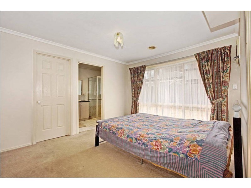 3 Balaka Court, Delahey VIC 3037