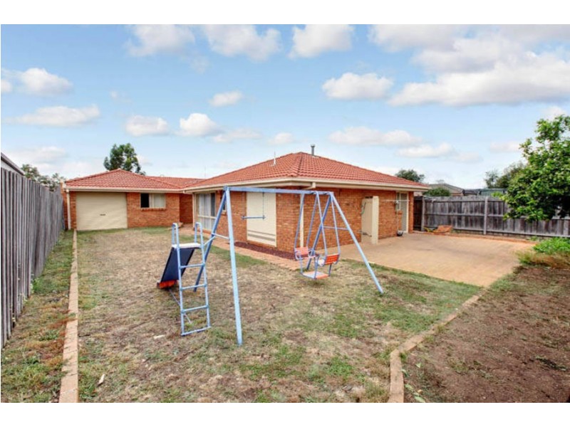 3 Balaka Court, Delahey VIC 3037