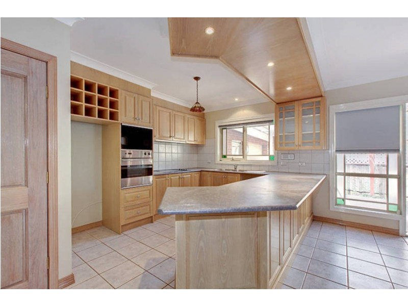 11 Longhurst Crescent, Hillside VIC 3037