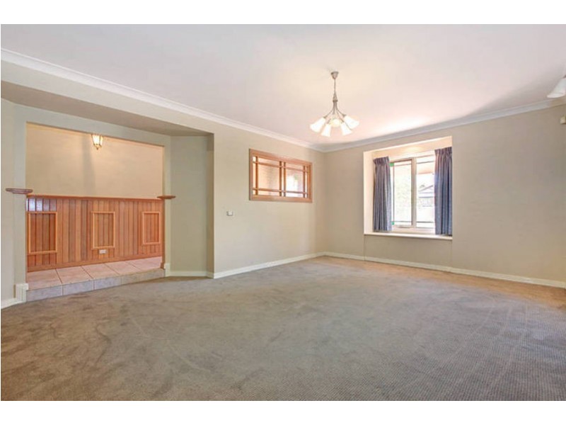 11 Longhurst Crescent, Hillside VIC 3037
