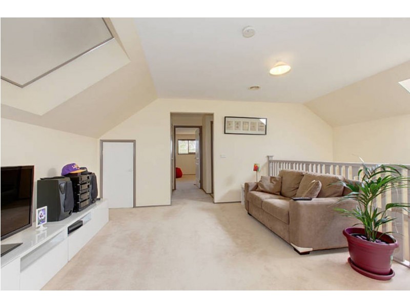 66 McCubbin Drive, Taylors Lakes VIC 3038