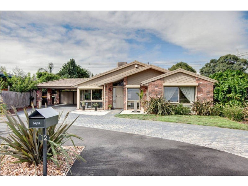 12 Rotoroa Court, Taylors Lakes VIC 3038