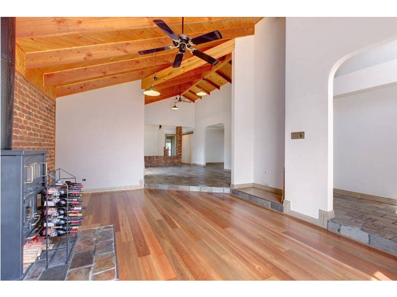 41 Fastnet Drive, Taylors Lakes VIC 3038