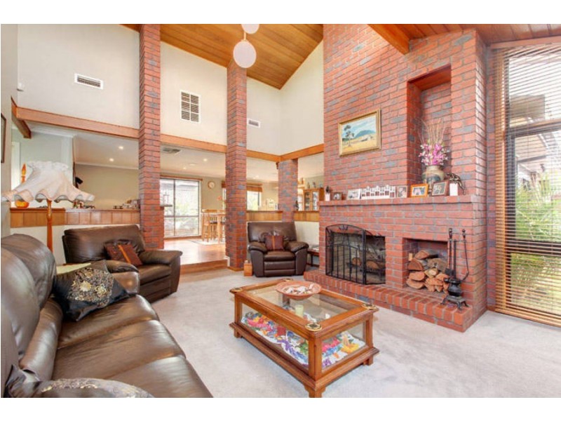 298 Taylors Road, Delahey VIC 3037