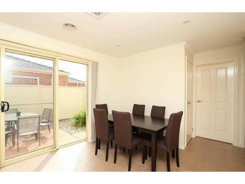 11 David Circuit, Hillside VIC 3037