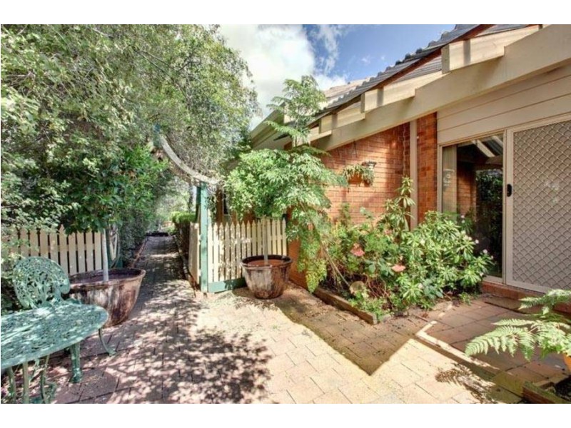 4 Leslie Court, Hillside VIC 3037