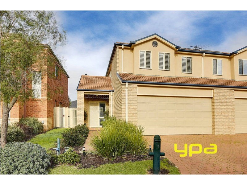 7 Amberlea Circuit, Taylors Hill VIC 3037