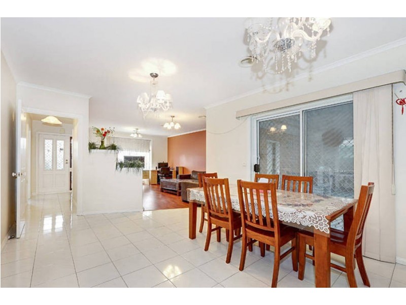 15 Oarsome Drive, Delahey VIC 3037