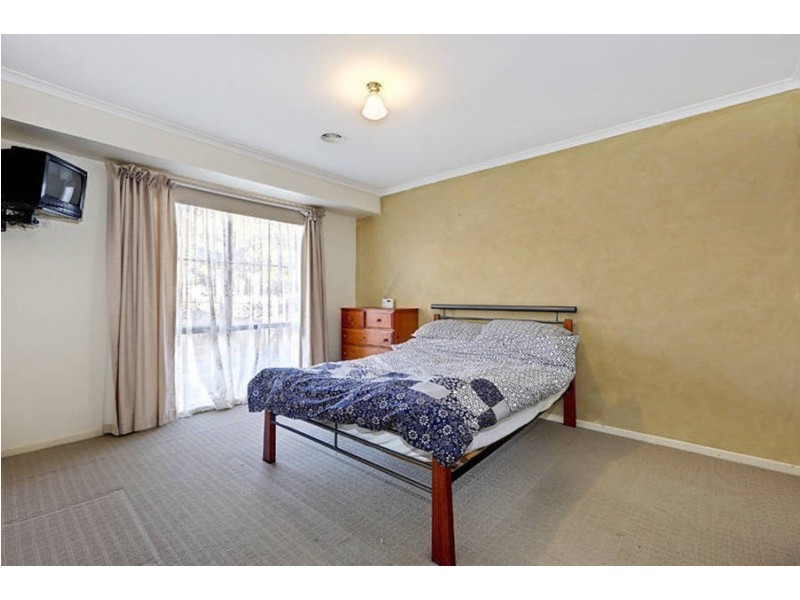 37 Bellevue Blvd, Hillside VIC 3037
