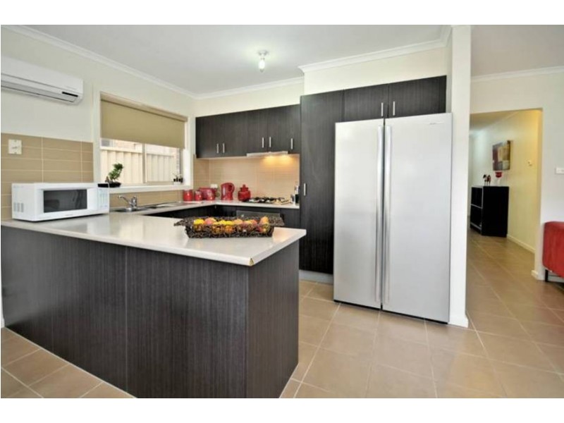 10 David Circuit, Hillside VIC 3037