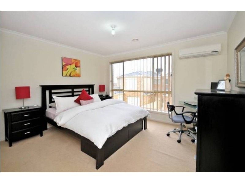 10 David Circuit, Hillside VIC 3037