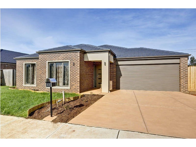 51 Redcliffe Terrace, Taylors Hill VIC 3037