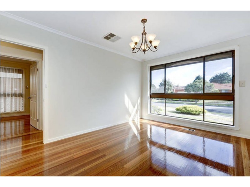 8 Itala Court, Keilor Downs VIC 3038