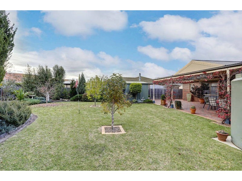 6 Goodenia Place, Hillside VIC 3037