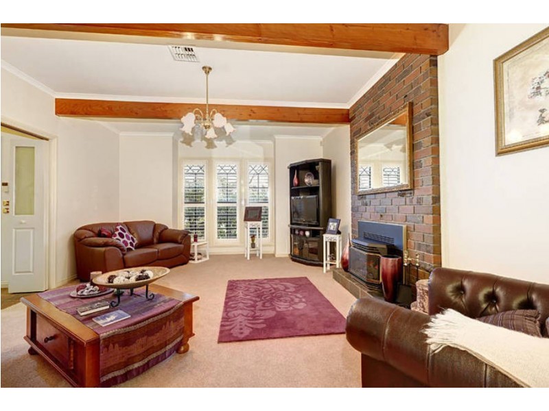 1 Laurina Court, Hillside VIC 3037