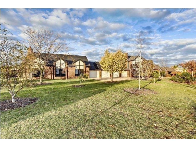 1 Laurina Court, Hillside VIC 3037