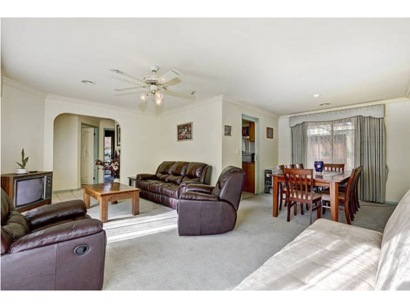 14 Cecil Court, Sydenham VIC 3037