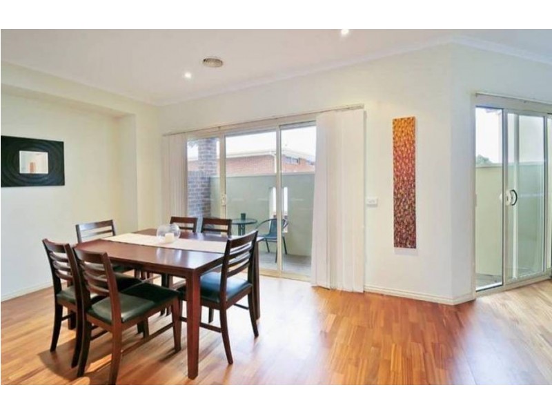 5/504-506 Melton Highway, Sydenham VIC 3037