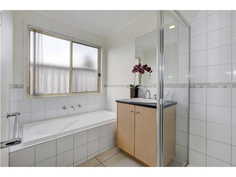 15 Marner Avenue, Hillside VIC 3037