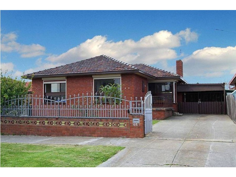 42 Emily Street, St Albans VIC 3021
