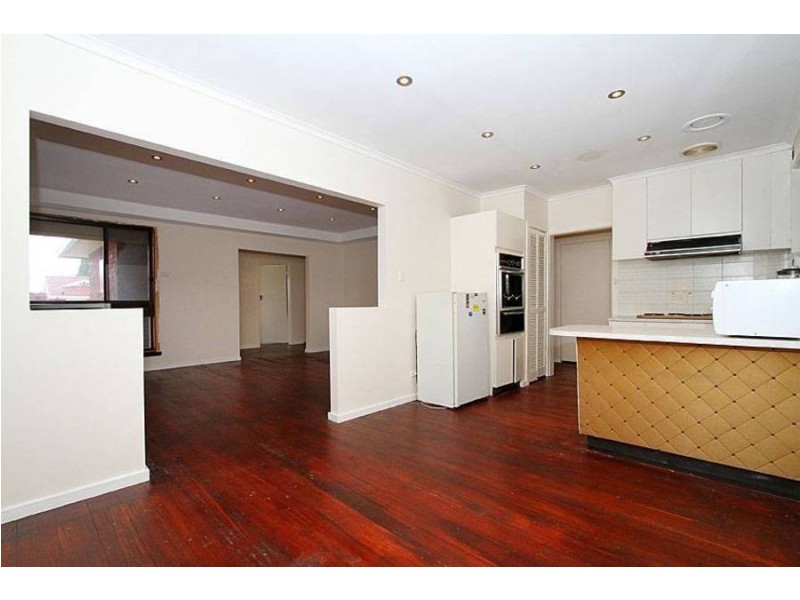 42 Emily Street, St Albans VIC 3021