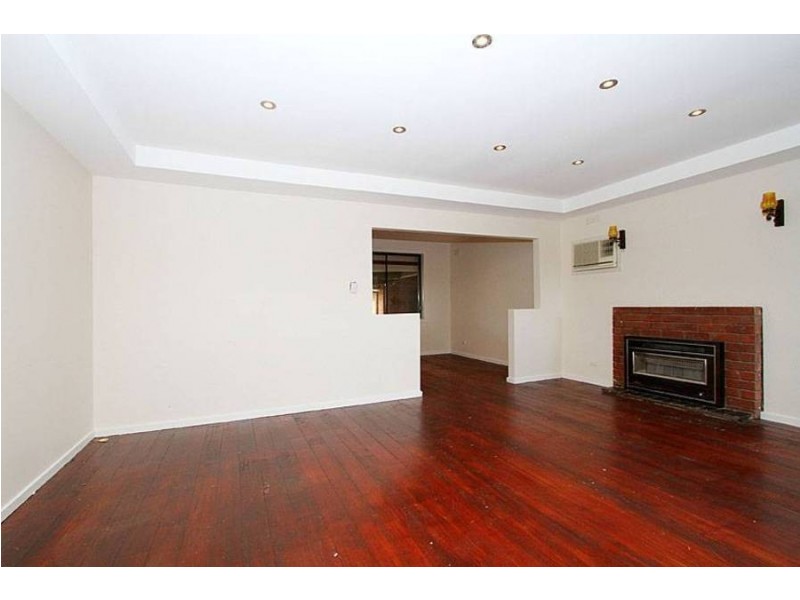 42 Emily Street, St Albans VIC 3021