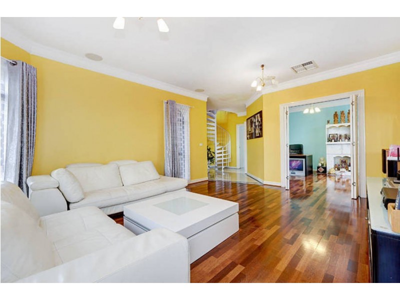 33 Pilain Crescent, Keilor Downs VIC 3038