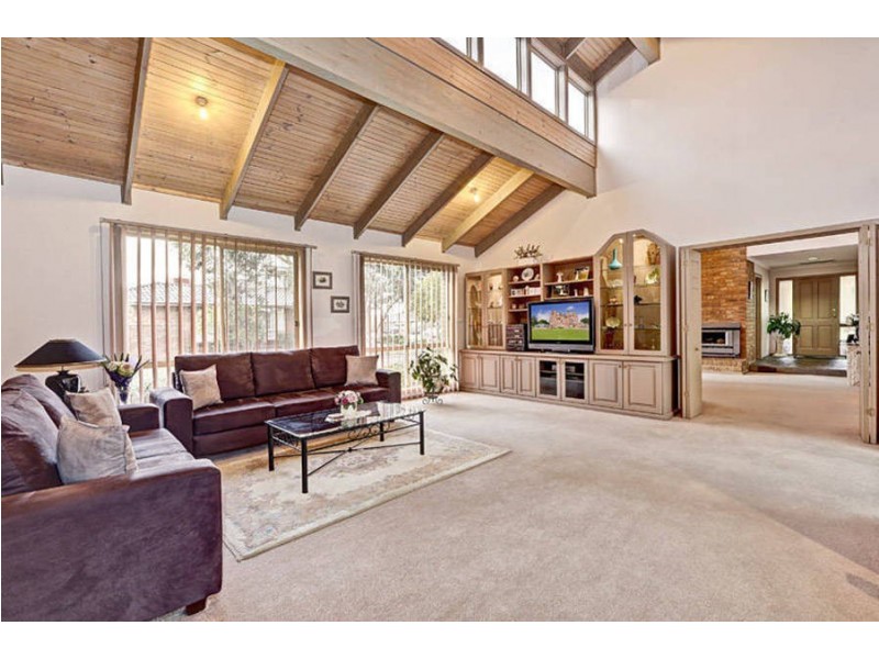 59 Prince Albert Crescent, Taylors Lakes VIC 3038