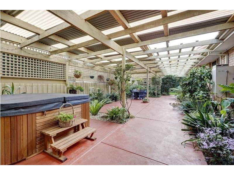 59 Prince Albert Crescent, Taylors Lakes VIC 3038